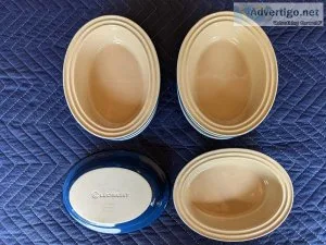 6 Le Crueset Individual Pie Dishes