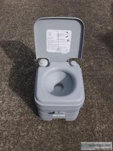 Toilet - Portable Camping Flushable 3.2Gal Tank 5.3Gal Waste