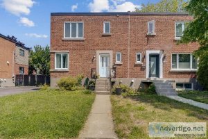Magnificent renovated 3 storey house in Greenfield Park