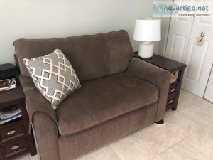 Flexsteel single sleeper sofa
