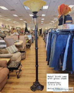 Metal Torch Lamp with Glass Shade