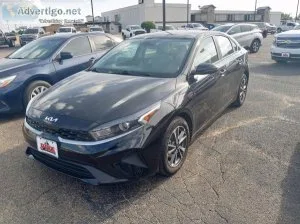 2022 black kia forte