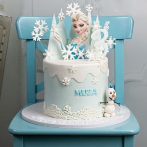 Princess elsa cake