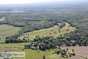 9-hole golf course for sale in Monteregie