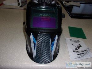 Welding helmet