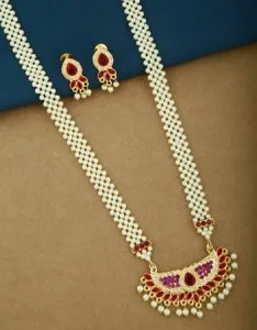 Beautiful traditional maharashtrian jewellery online at lowest p