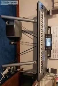 Yamaha Tyros5 76-Key Arranger Workstation Keyboard