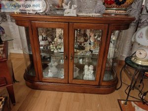 A NICE SHOWCASE CABINET