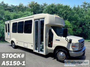 2014 Ford E-450 5 Wheelchair Position Wheelchair Bus (A5150-1)