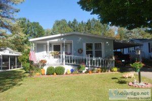 Manufactured home in beautiful community