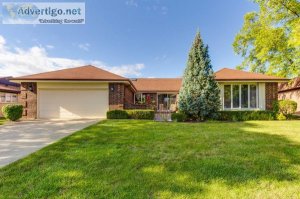 Gorgeous Impeccably Updated Spacious Brick Ranch on Quiet Cul-De