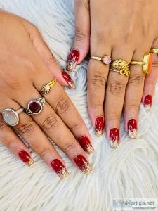 THIS DIWALI FLAUNT YOUR GLITTER NAIL EXTENSION 
