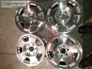 17" polished aluminum chevy 6 lug rims