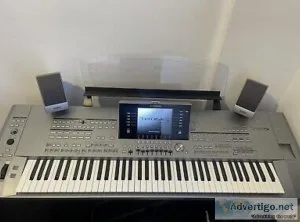 Yamaha Tyros 5 76 Keyboard With Speaker System