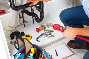 Why should you hire a professional plumber for water heater repa
