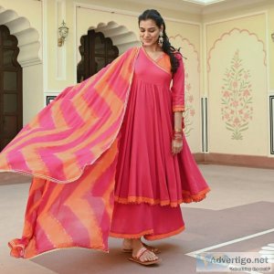 Get angarkha style kurta set at everbloom india