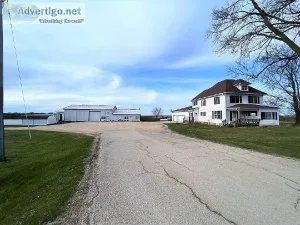 Online Auction 2 Commercial Buildings and House on 3.74- Acres