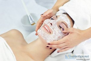 Facial gel injection at Raya Beauty Clinic