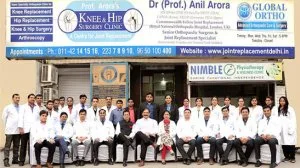 Knee replacement surgeon indelhi