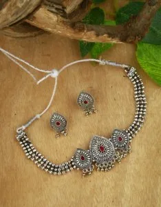 Beautiful traditional maharashtrian jewellery online at lowest p