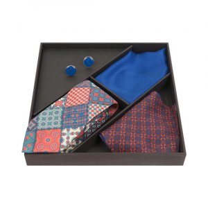 Find meaningful corporate gift sets at chokore