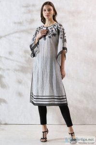 Shop designer tunics online at ranna gill