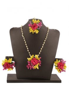 Explore the collection of haldi jewellery design online at best 