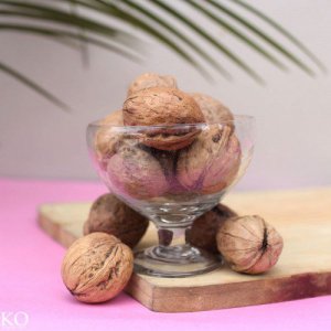 Buy the best walnuts online: elevate your snacking experience