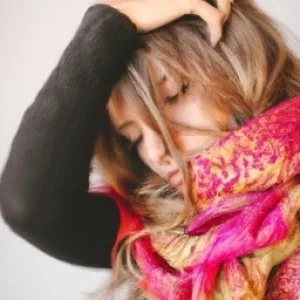 Stay stylish and organized with our pocketed scarfs