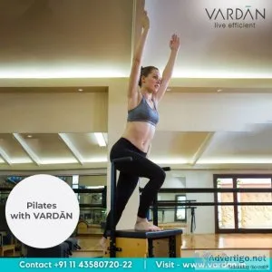 Experts at physiotherapy clinic | vardan