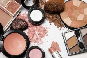 Beauty products and makeup review 