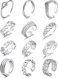 Anuradha art jewellery offers beautiful toe rings designs online