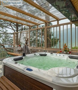 Secluded kasauli retreat: luxury villa with private spa