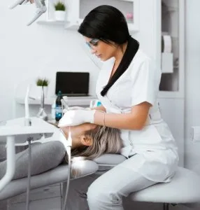 Best dentisit in dwarka sector-5