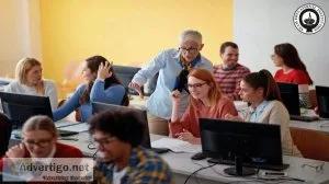 The digital frontier of education: online teacher training cours