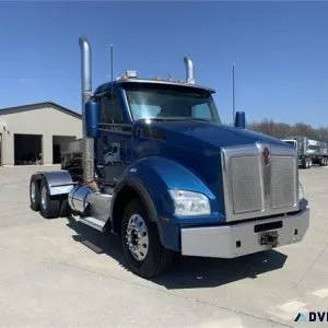 KENWORTH - T880