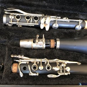 CECILIO clarinet with case