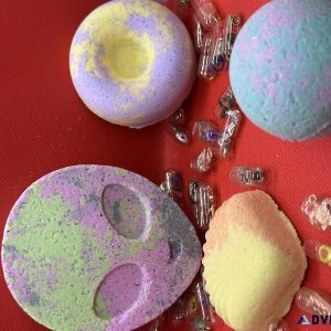 Bath bombs and collectibles