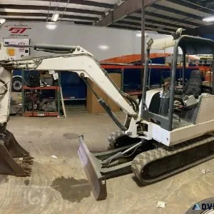 2000 Bobcat x331 Mini excavator