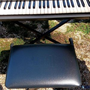 Yamaha Keyboard stand and bench