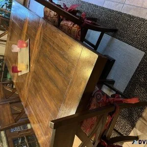 Dining table set
