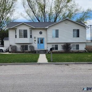Fantastic 5 Bedroom 2 bth 2188sq.ft home in Preston ID