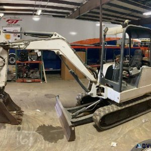 2000 Bobcat x331e