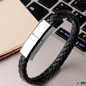 Charging bracelet