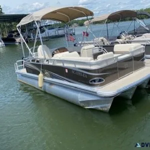 2022 Tahoe Tritoon SP1880 CR w115 Suzuski. No Trailer.