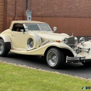 25022 1982 Excalibur Series IV Roadster