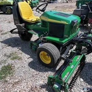 John Deere 2653A Triplex Finishing Slope Mower