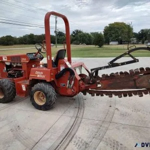 1998 Ditch Witch 3700 Trencher For Sale in Coweta Oklahoma 74429