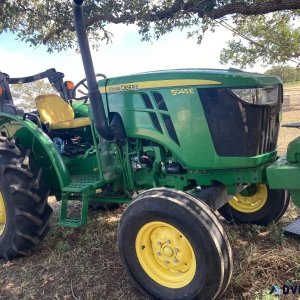 2015 John Deere Tractor 5045e - 3000