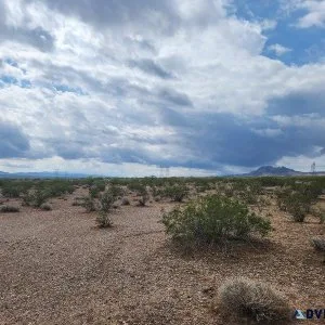EXPLORE Your Off-Roading Passion on 3.81 Acres in Arizona